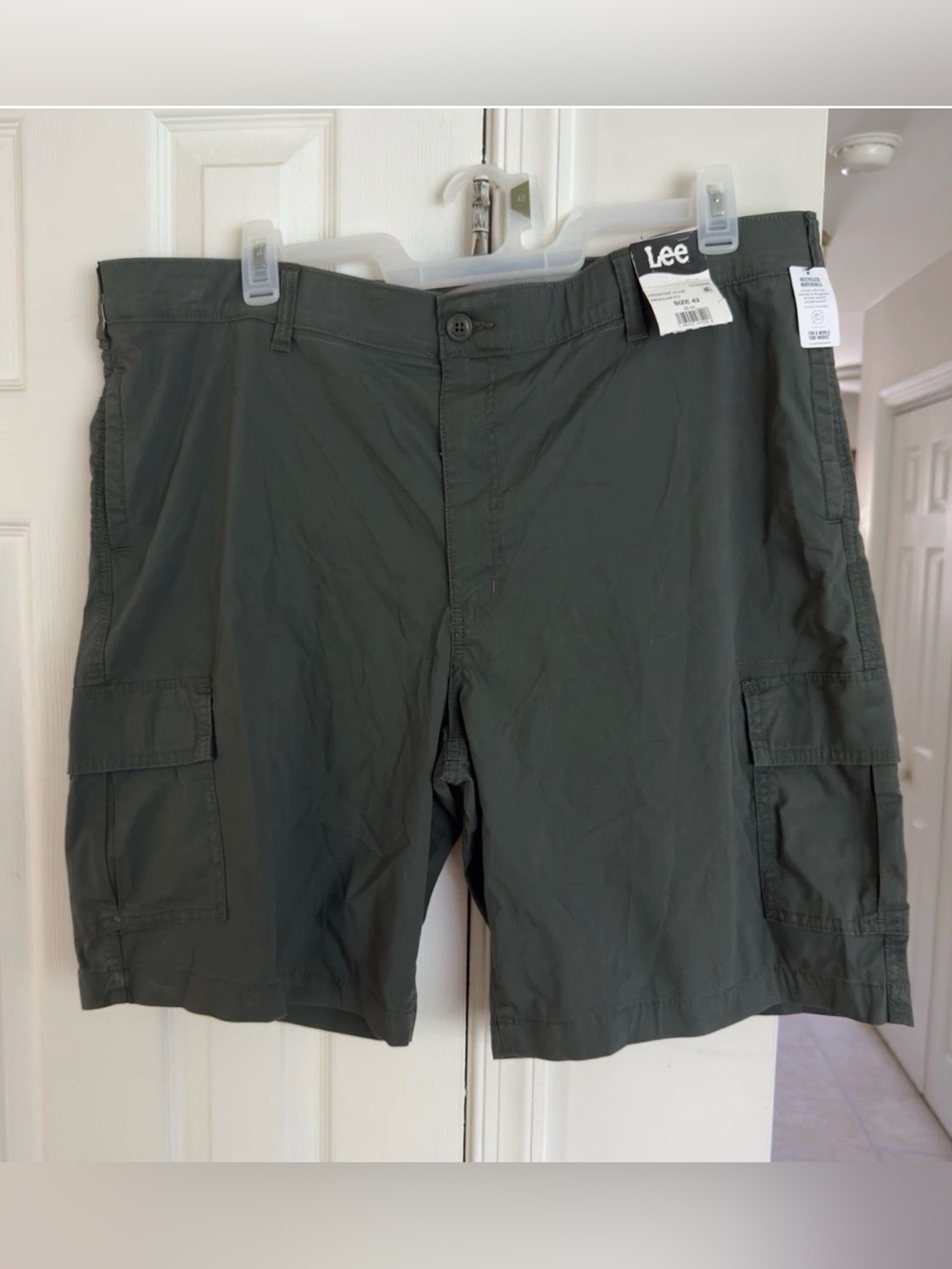 Lee Men's Hybrid Motion Flex Cargo Shorts 42 Olive Green Stretch Regular Fit